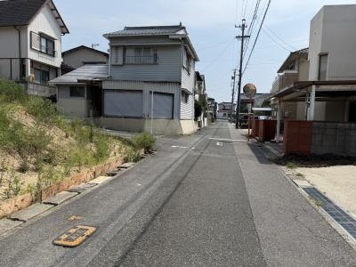 常滑市青海町4丁目　売地の前面道路含む現地写真|前面道路