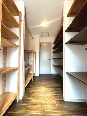 【収納】 | 南区大楠１丁目戸建 | 大容量の収納が可能な納戸があります。