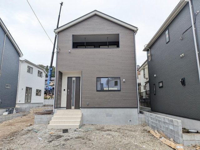 八王子市　川口町　新築一戸建て　８６期の外観|～太陽光発電搭載　開発分譲地につき美しい街並み　保育園・小中学校・公園が徒歩圏内です～