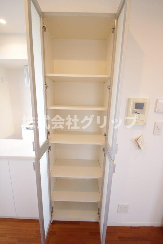 ドゥーエ横濱桜木町の収納