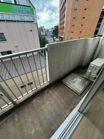 【バルコニー】