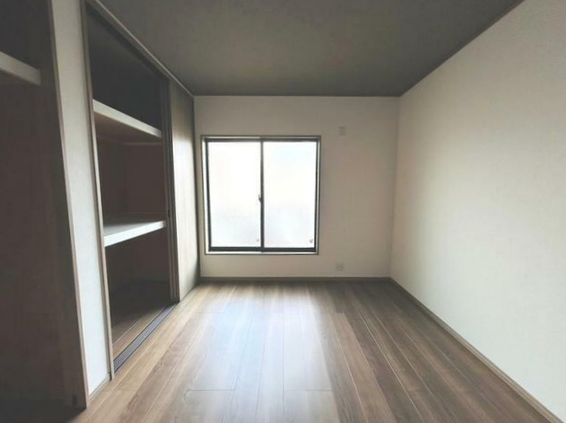 常盤一ノ井町の洋室|２０２５年９月リフォーム完了済♪