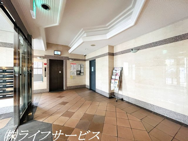 【エントランス】 | グランコート西中島 | エントランスホール