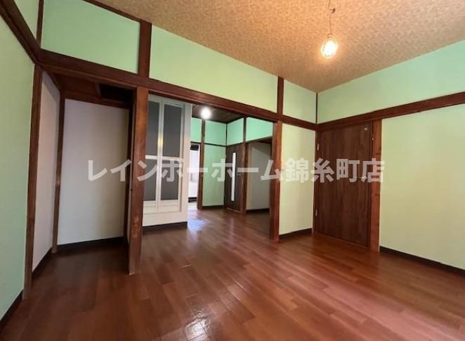 メゾンTOBARIの居間・リビング