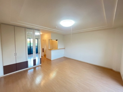 【居間・リビング】 | サイネリア丸美