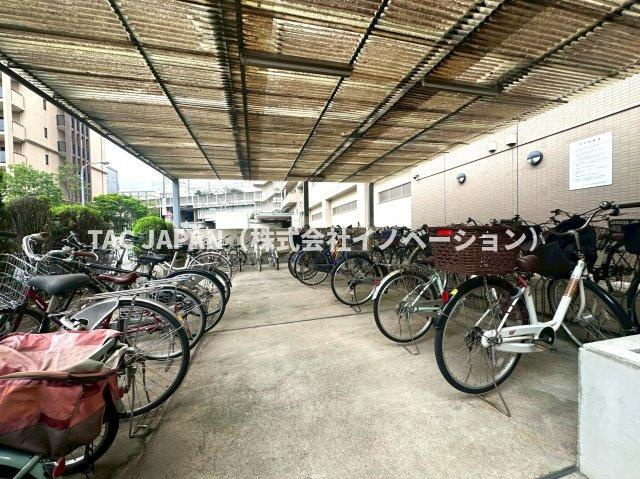 アクトピア北赤羽参番館の駐輪場|年額2000円/台でお使いいただける敷地内の駐輪場