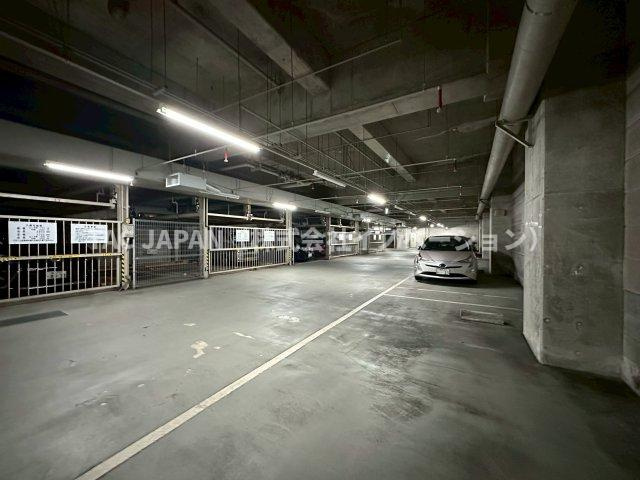 アクトピア北赤羽参番館の駐車場|敷地内の駐車場（月額20000円～23000円/台）にも空きがあります。詳細はお問合せください。