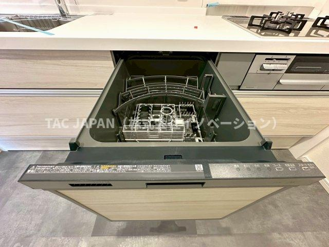 アクトピア北赤羽参番館のキッチン|【ビルトイン食器洗浄乾燥機】
食事の時間がバラバラでも最後の人がスイッチを入れれば洗い物が完了。家事の時短に大活躍です。