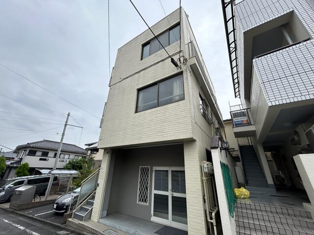 稲城市平尾１丁目の賃貸マンション