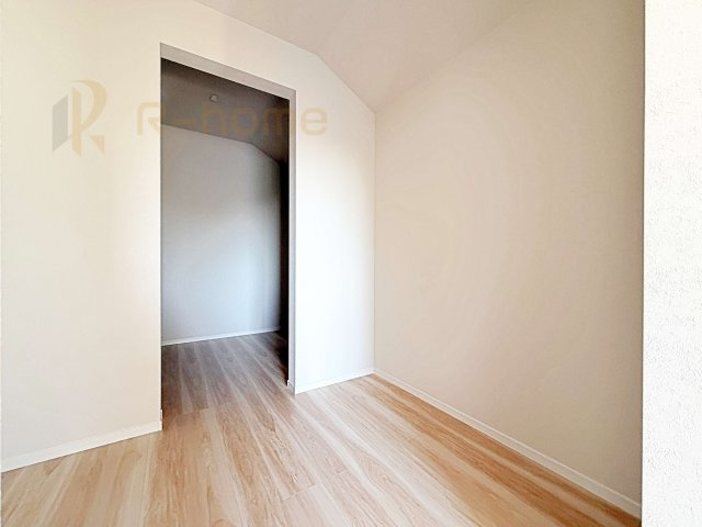 守谷市薬師台8期　新築戸建て　1号棟の収納|主寝室にウォークインクローゼット＆フリースペース付き！