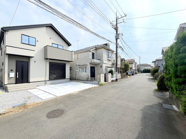 立川市西砂町２丁目新築戸建て　全1棟の前面道路含む現地写真