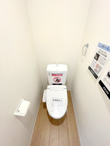 立川市西砂町２丁目新築戸建て　全1棟のトイレ