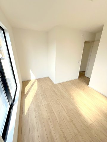 立川市西砂町２丁目新築戸建て　全1棟の洋室