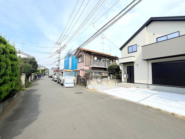 立川市西砂町２丁目新築戸建て　全1棟の前面道路含む現地写真