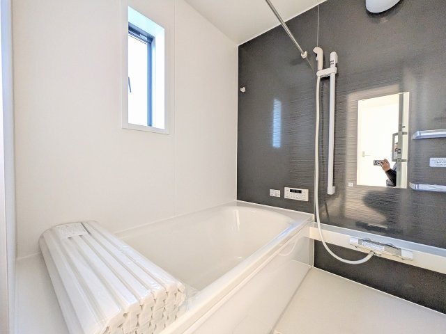 八王子市　川口町　新築一戸建て　８６期の浴室|～のびのびくつろげるバスルーム　１日の締めくくりに癒やしのバスタイムを～