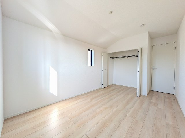 八王子市　川口町　新築一戸建て　８６期の洋室|～2階6.5帖の洋室　全居室6.5帖超えの南向き～