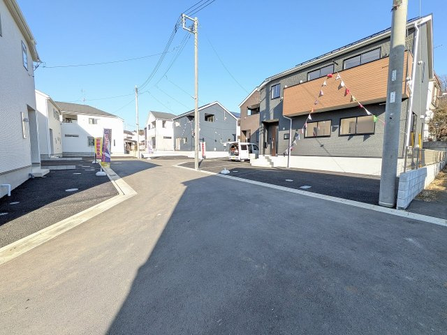 八王子市　川口町　新築一戸建て　８６期の前面道路含む現地写真|～南西5ｍ道路に面しています～
