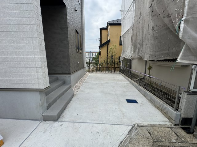 市川市曽谷４丁目新築戸建【曽谷小学校：8分】の駐車場|駐車スペース完備