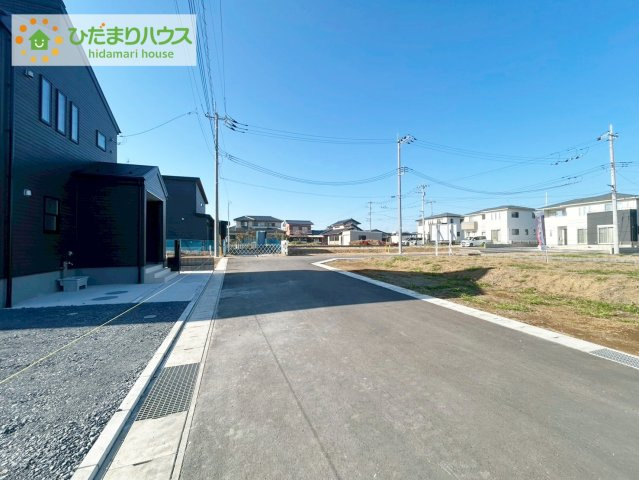 ひたちなか足崎19期　新築戸建　1号棟の前面道路含む現地写真|閑静な住宅地で叶える穏やかな新生活☆彡