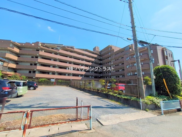 仲介手数料無料　リーベスト所沢７階の外観