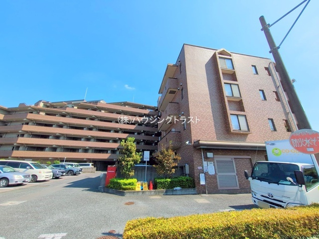 仲介手数料無料　リーベスト所沢７階の外観