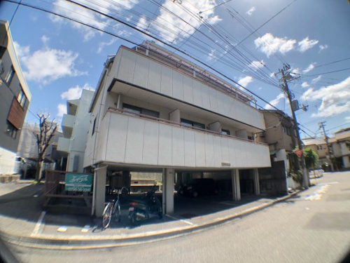 敷地内に駐輪場・バイク置場あります！