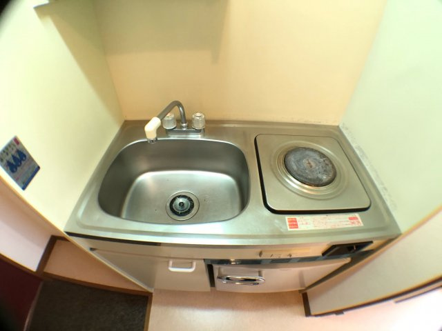 コンパクトなキッチンです！