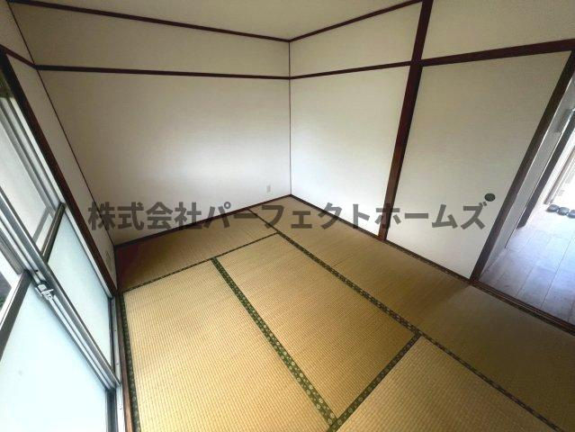藤が尾4丁目テラスハウス　賃貸の和室|ゆったりとくつろげる和室です