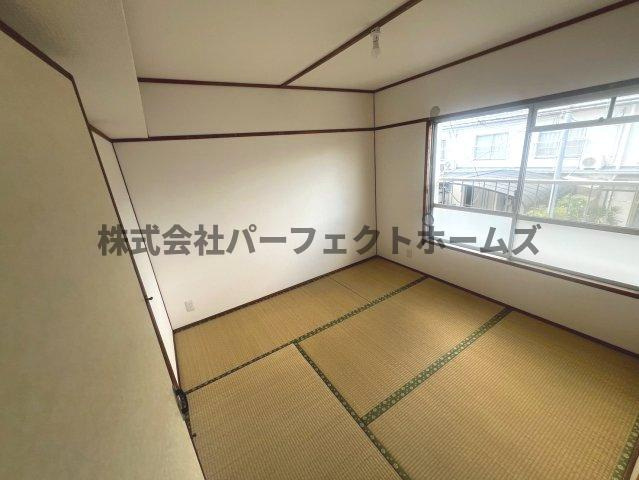 藤が尾4丁目テラスハウス　賃貸の和室|和室がひろがる居住スペース