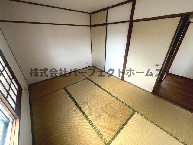 藤が尾4丁目テラスハウス　賃貸の和室|柔らかい畳が心地よい和室