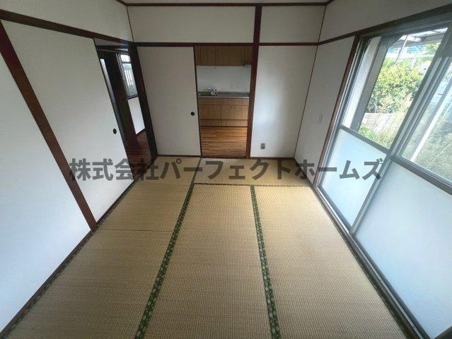 藤が尾4丁目テラスハウス　賃貸の和室|フローリングだけでなく、和室もあります