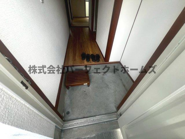 藤が尾4丁目テラスハウス　賃貸の玄関|明るい玄関です