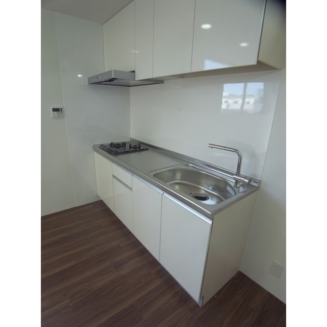 レガロスクエアーのキッチン|2口コンロ付のシステムキッチンです♪