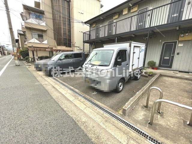 MOCヴィレッジの駐車場