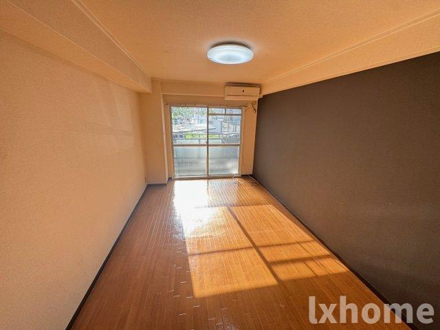 タイガーハウスの居間・リビング|こちらの居間で趣味の時間をお楽しみください