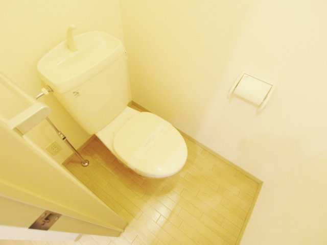 シーソン城泉　B棟のトイレ