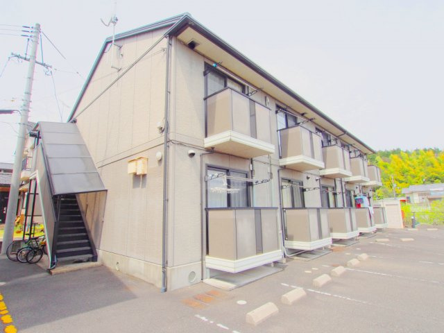 シーソン城泉　B棟の外観