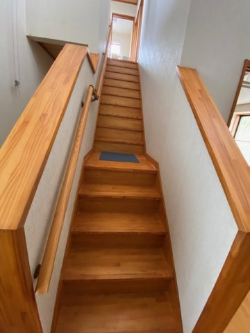 【内装】 | 田布施・さくら橋近く | 階段