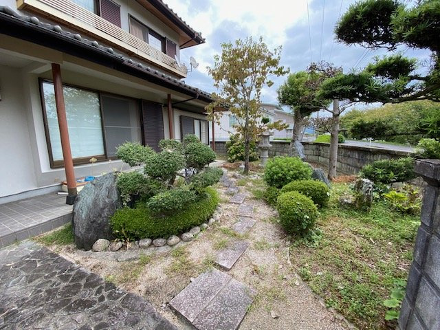 【庭】 | 田布施・さくら橋近く
