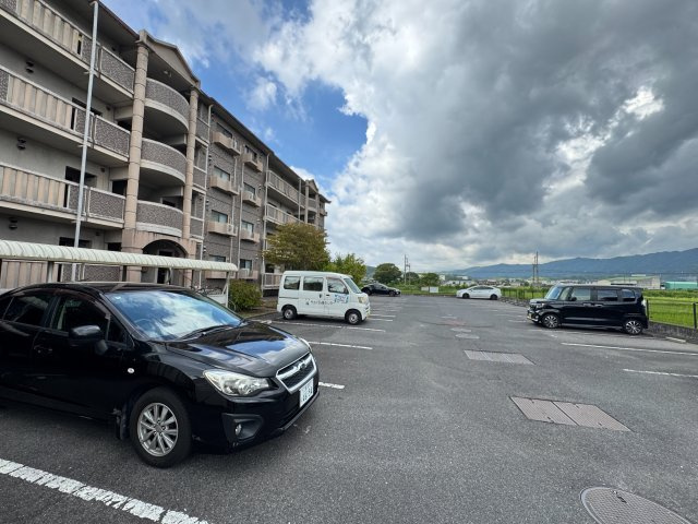 1棟マンション・アパート　24戸1棟＋6戸3棟　の駐車場|Ｔｏｒａｎｏ城西