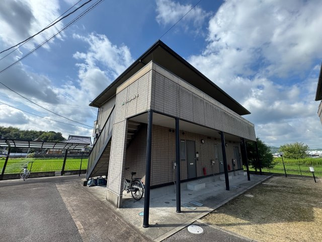 1棟マンション・アパート　24戸1棟＋6戸3棟　の外観|ビレッジ城西