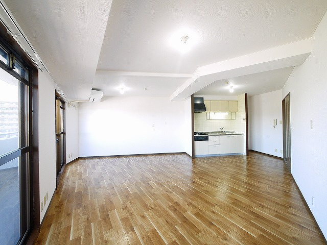 タワーア・ラ・モードの内装