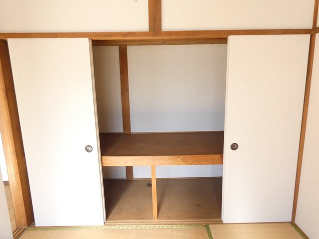 新富士町４－７－１テラスハウスの収納
