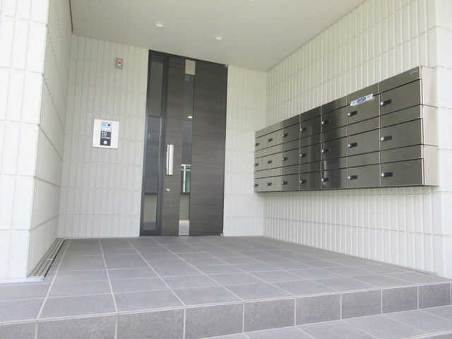 メゾン　ボヌールのエントランス|★オートロック付きエントランス★