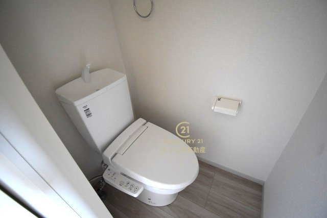 ケイアイフィット　水戸市平須町　13期 　限定1棟！のトイレ|１階と２階、２ヶ所に清潔なトイレ。
毎日使う空間と機能だから、いつまでも清潔なスペースであってほしいのがトイレです。