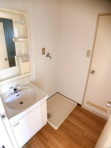 フレグランス岩野2の洗面所