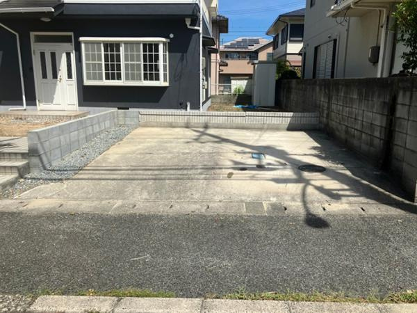 笠岡市大井南　リフォーム済み　中古一戸建て【仲介手数料無料】の駐車場