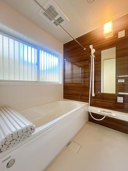 笠岡市大井南　リフォーム済み　中古一戸建て【仲介手数料無料】の浴室
