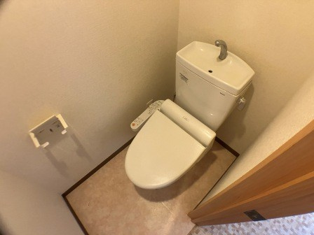 テグレ　ビアンコのトイレ|※別部屋写真