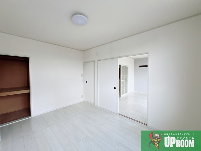 グランドハイツ富貴の居間・リビング